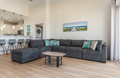 Dauphin Island House | Pet Friendly Near Beach w/Pool – Vitamin Sea