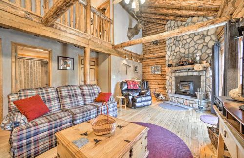 Maplecrest House | Pet-Friendly New York Cabin with Hot Tub and Game Room