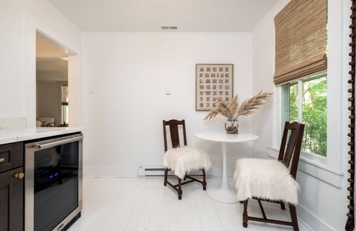 Glenville House | Pet friendly oasis 7 minutes from Lake Glenville Public Access! Only 9 minutes from Cashiers!