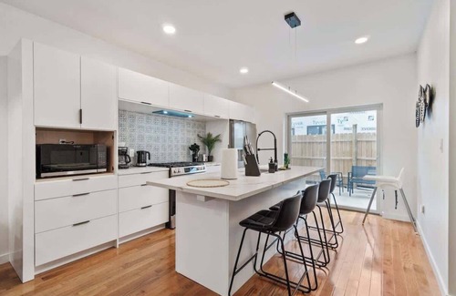 Mexican War Streets House | Pet-Friendly Pittsburgh House: 3BR, Yard