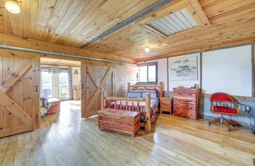 Powell Apartment | Pet-Friendly Purdy Home with Horse Stables and Trails!