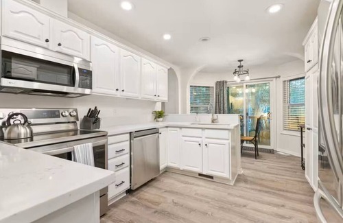 Mount Hood Village House | Pet Friendly Retreat | Hot Tub & Games on Mt Hood