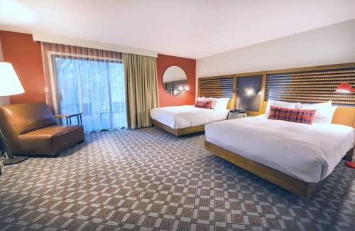 Santa Cruz Hotel | Pet-friendly Room w/Patio | Scenic Resort w/Mountain Views