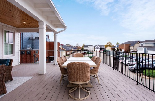 Prospect House | Pet-Friendly, Shops, Bourbon Trail, Downtown, Golf Local Dining, Fully Loaded