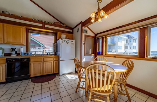 Shelter Cove House | Pet friendly, steps to the ocean. Views of the Pacific from every room