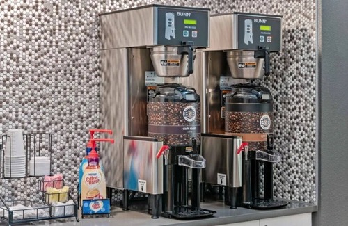 Sparks House | Pet-Friendly Suite Near Sparks Marina – Walking Distance