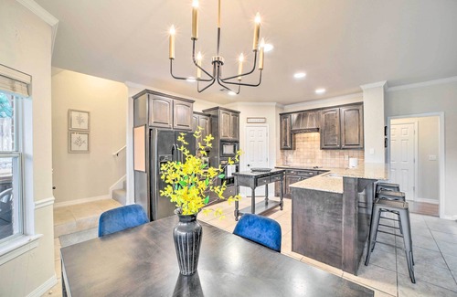 South Tulsa Cottage | Pet-friendly Tulsa Escape w/Private Hot Tub!