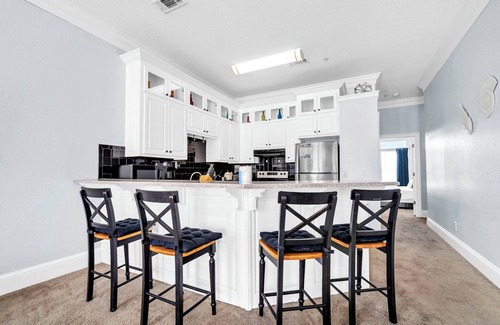 El Centro Beach House | ☀️Pet Friendly-Walk to Beach-Pool-Knee Deep☀️