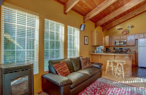 White Salmon House | Pet Friendly Waveseeker Private Yard