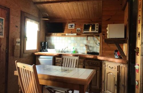 Saint-Nectaire Ski Chalet | Petit chalet cabane aux milieux des cimes