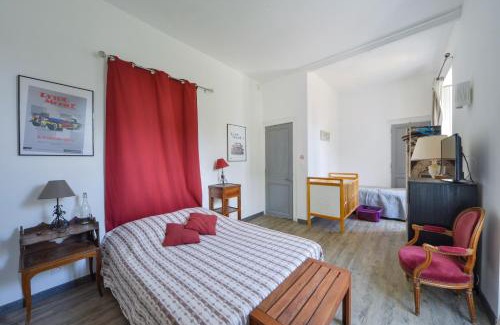 Sainte-Solange Apartment | Petit Gîte de Villecomte