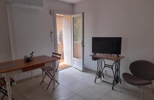 Villedieu House | Petit gite au cœur d'un village templier