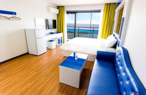 Downtown House | Petit Jeju Victor