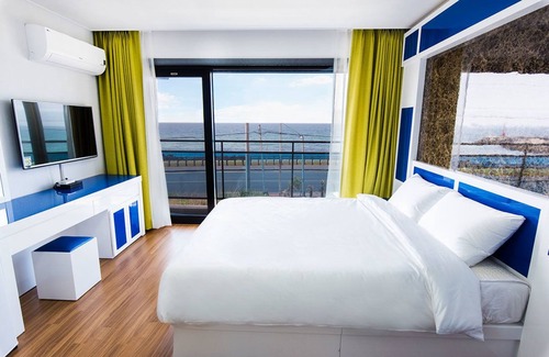 Downtown House | Petit Jeju Victor