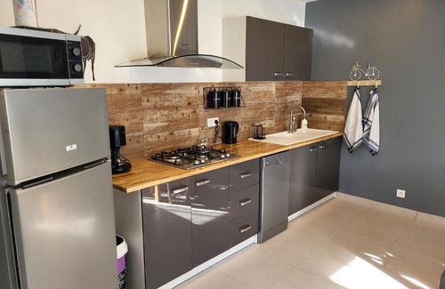 Salignac-Eyvignes House | petite maison en pierre au coeur du Périgord noir