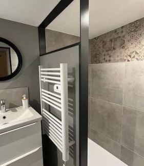 Montbellet House | Petite maison en pierre au calme avec extérieur