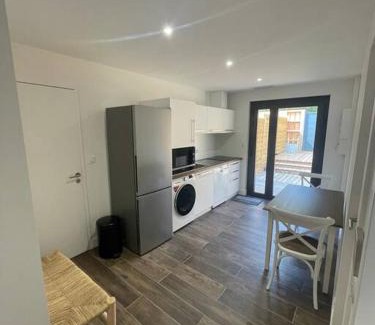 Le Canon Apartment | Petite maison proche de la plage