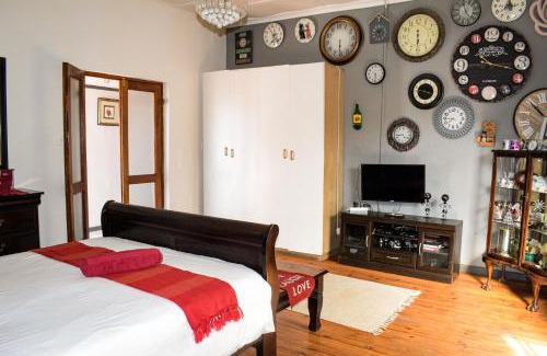 Beaufort West House | Pets Haven