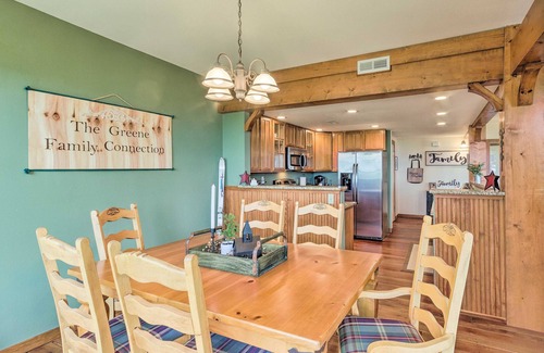 Mountain Air Apartment | Pets Welcome: Quaint Blue Ridge Mountain Getaway!