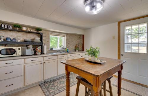 Toledo House | Pets Welcome Tranquil Retreat with Yard in Jewett!
