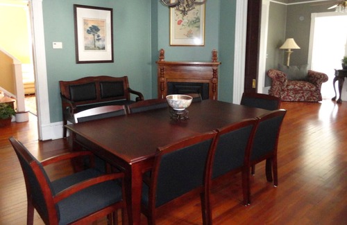 Old East Hill Apartment | Pfeiffer House luxury in Downtown Pensacola