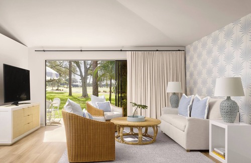 Hunt Club Resort | PGA National Resort