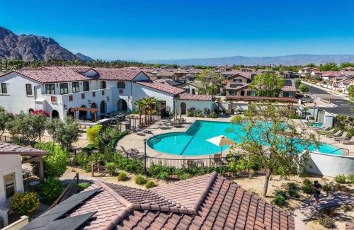 La Quinta House | PGA210 2Bed PGA West Pool & Hot Tub Steps Away