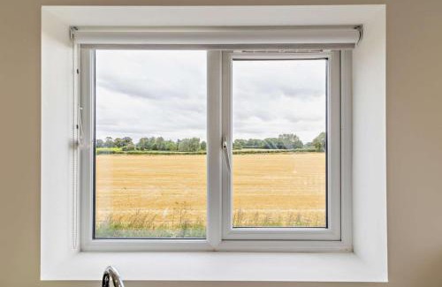 Eastgate House | Pheasant House - Cawston