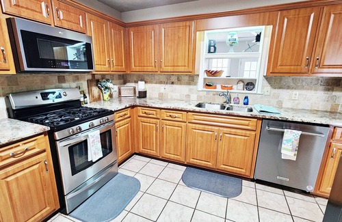 Phenix City House | Phenix City Home w/Pool, Close to Fort Benning, great for the entire family!