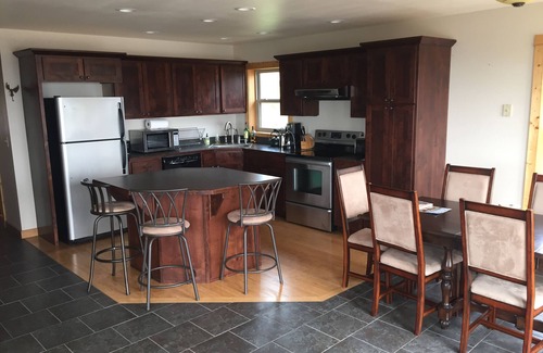 Philipsburg House | Philipsburg Getaway in the heart of it all!