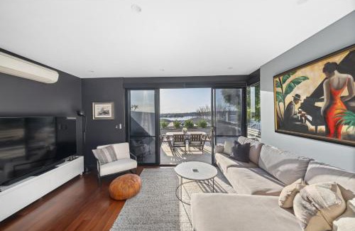 Balmain Apartment | PHOE1-3B - Harbour Haven Townhouse
