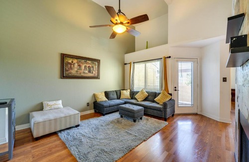 East Morningside House | Phoenix Townhome with Community Pool - Near Golf!