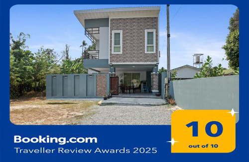 Chalong Villa | Phuket 3-Bedrooms Private XLarge Family Villa
