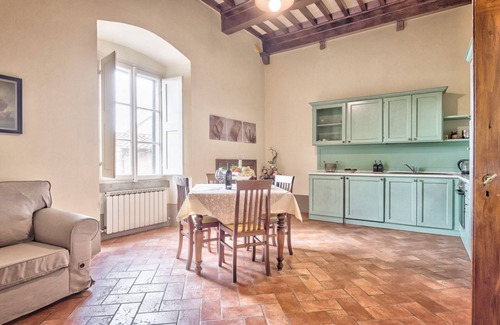 Pienza Apartment | Piccola Corte - an all flat apartment downtown Cortona