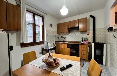 Chiesa in Valmalenco Apartment | Piccola Parigi