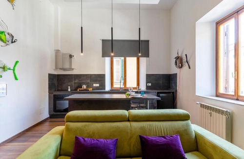 Venezia Nuova Apartment | Piccola Venezia Canal View Charming Flat