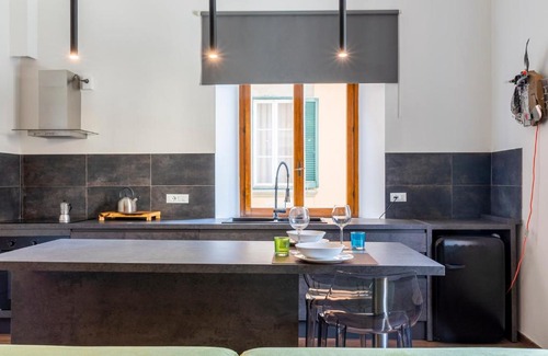 Venezia Nuova Apartment | Piccola Venezia Canal View Charming Flat