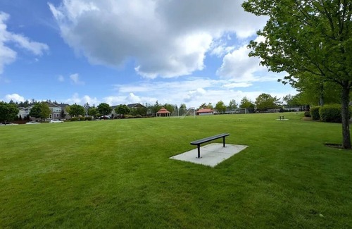 Lacey House | Pickleball Paradise! Lacey Home