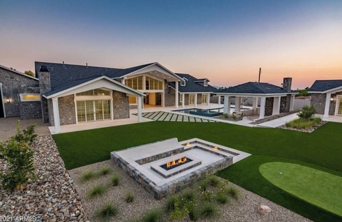 Camelback East House | Picturesque Camelback Mountain Views- Guest House Prívate Entrance