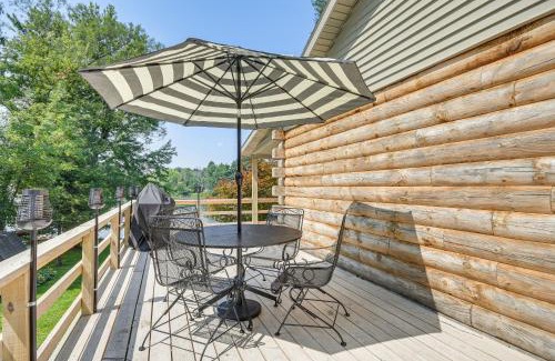 Phoenix House | Picturesque Phoenix Vacation Home on Oswego River!