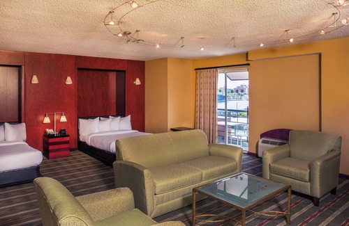 Inner Harbor Hotel | Pier 5 Hotel Baltimore