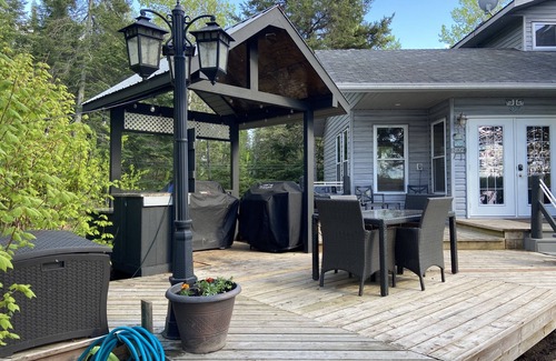 Northern Ontario Cottage | Pier 6 - Ultimate 5 bedroom family destination on beautiful Shoal Lake/LOTW ON