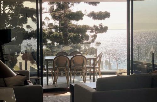 Geelong Apartment | PIER POINT 3 Bedroom Apartment with Bay Views on the Geelong Waterfront - 801