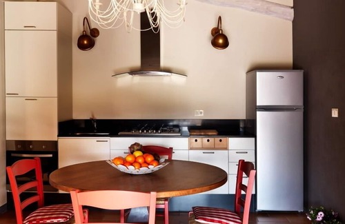 Casole d'Elsa Apartment | Piettorri Papavero In Casole d'elsa, Tuscany