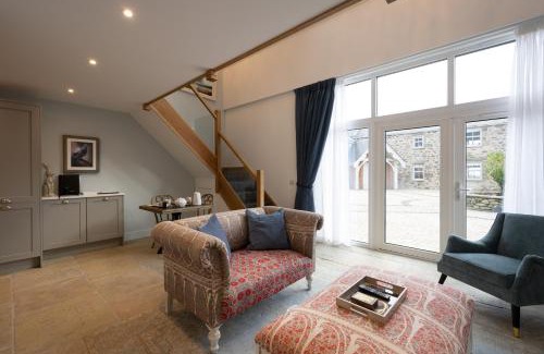Murthly House | Pigeon Cottage - Luxury country steading