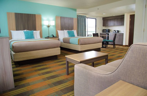 Pigeon Forge Hotel | Pigeon River Inn