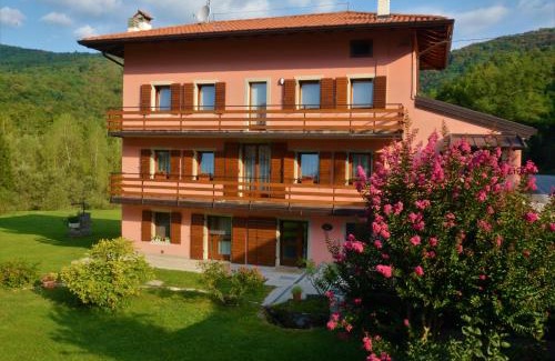 Pulfero House | Pikes