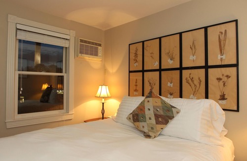 Commercial Street Hotel | Pilgrim House