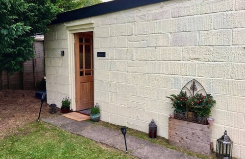 Cheddar House | Pilgrims Rest - Cheddar Guest House with Annexe