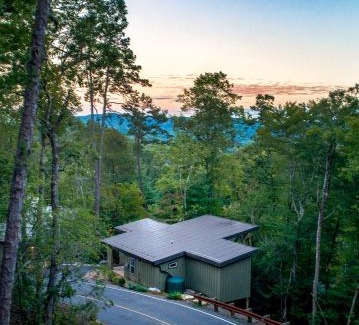 Pisgah Forest Hotel | Pilot Cove